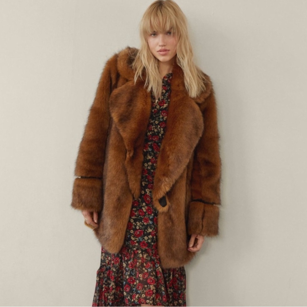ISO vintage look faux fur jacket nasty gal
